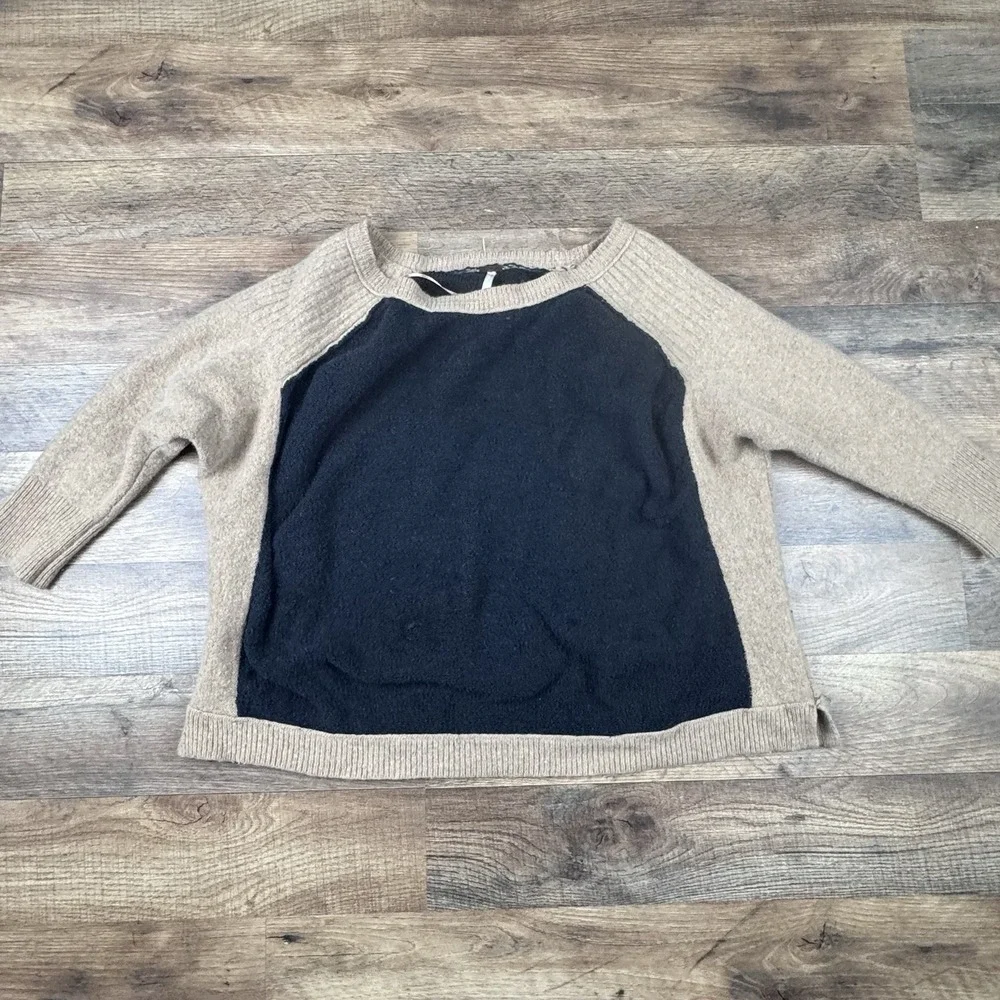 Free People Sweater Women's M Raglan Black Tan Color Block Medium Pullover